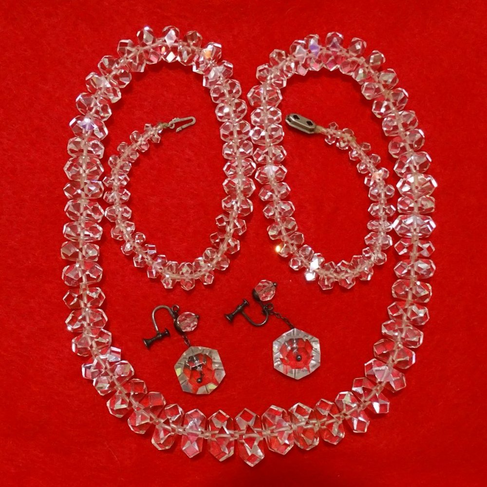 RARE DUMORITIE OPERA LENGTH NECK & EAR